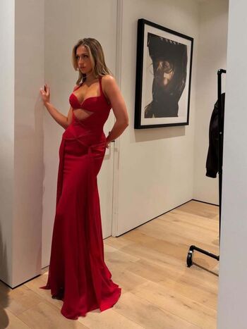 Full leaked Tate mcrae page private onlyfans photo