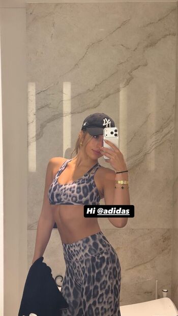 Full leaked Tate mcrae page private onlyfans photo