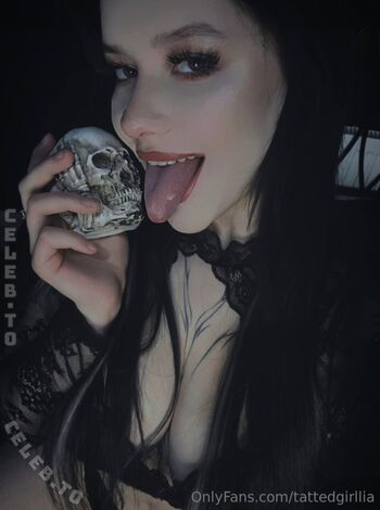 Full leaked Tattedgirllia private onlyfans photo