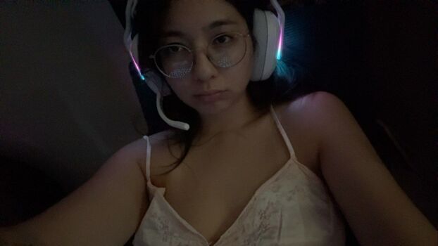 Full leaked Tayhuhu private onlyfans photo