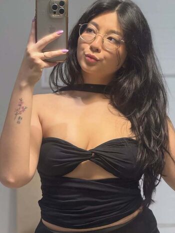 Full leaked Tayhuhu private onlyfans photo