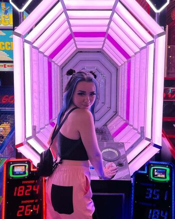 Full leaked Taylien page private onlyfans photo