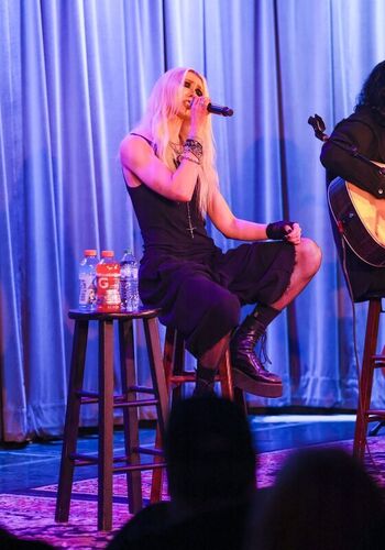 Taylor Momsen