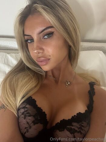 Full leaked Taylor peach xo private onlyfans photo