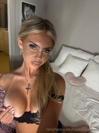 Full leaked Taylor peach xo private onlyfans photo