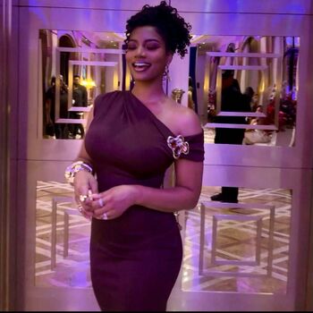 Full leaked Taylor rooks private onlyfans photo