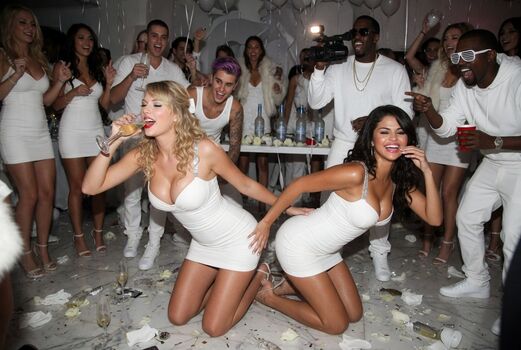 Full leaked Taylor swift page private onlyfans photo