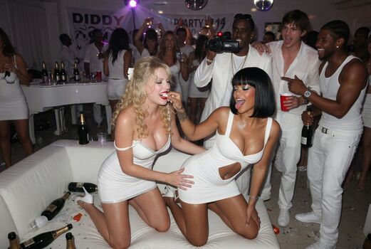 Full leaked Taylor swift page private onlyfans photo