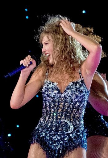 Full leaked Taylor swift page private onlyfans photo