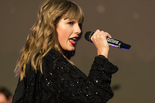 Full leaked Taylor swift  page private onlyfans photo