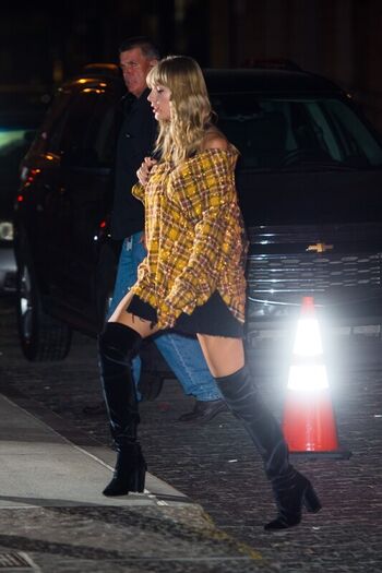 Full leaked Taylor swift  page private onlyfans photo