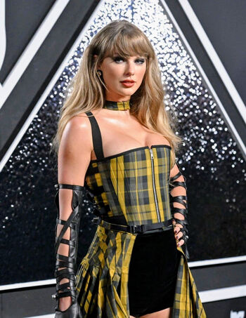 Full leaked Taylor swift  page private onlyfans photo