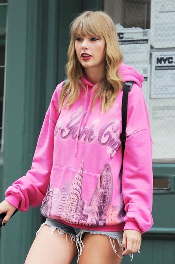 Full leaked Taylor swift  page private onlyfans photo