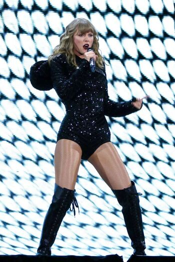 Full leaked Taylor swift page private onlyfans photo