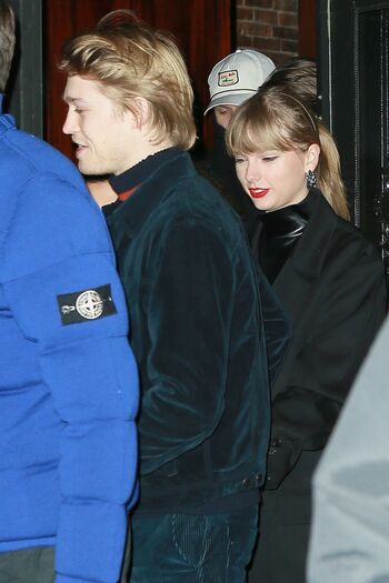 Full leaked Taylor swift private onlyfans photo