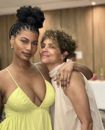 Full leaked Taylorrooks private onlyfans photo