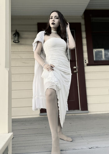 Full leaked Taylorstaverntales private onlyfans photo