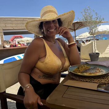 Full leaked Tchikita k private onlyfans photo