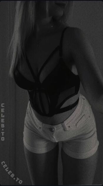 Full leaked Teilzeitsami private onlyfans photo
