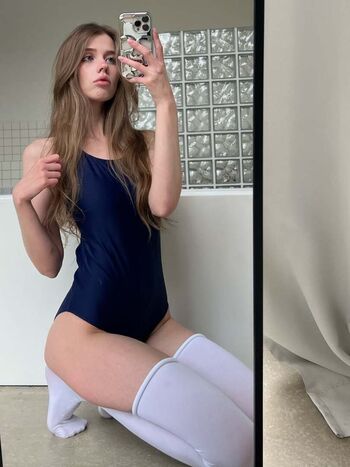 Full leaked Halcybella/ private onlyfans photo