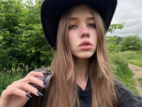 Full leaked Laheldoll/ private onlyfans photo