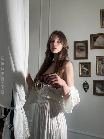Full leaked Miss paradise/ private onlyfans photo