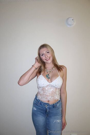 Full leaked Tessaluvvs private onlyfans photo