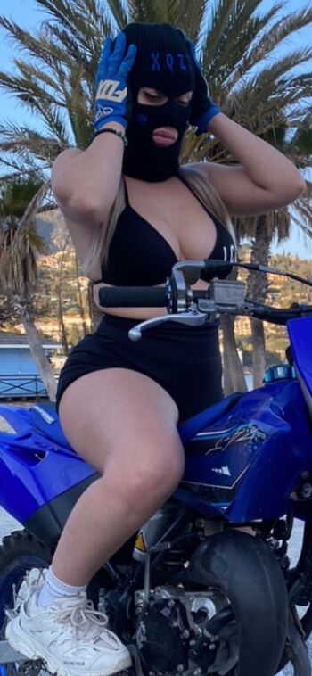 Full leaked Tessouile private onlyfans photo