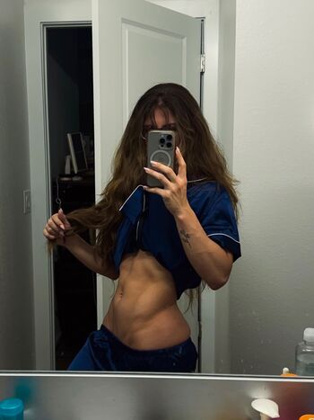 Full leaked Tgantrains private onlyfans photo