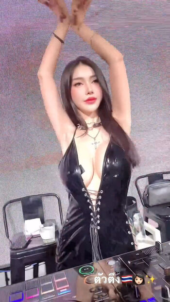 Full leaked Thai girls  page private onlyfans photo