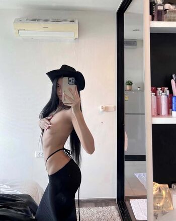 Thai Girls ????????