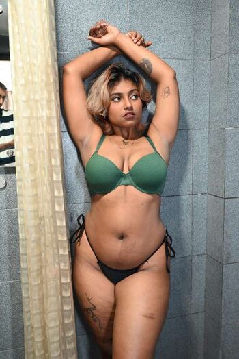Full leaked That bong girl private onlyfans photo