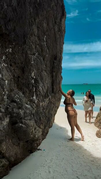 Full leaked Thati lopes private onlyfans photo