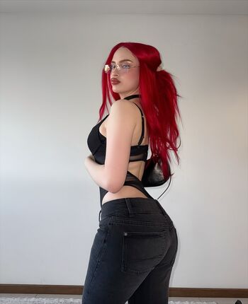 Full leaked Thaysekloppel private onlyfans photo