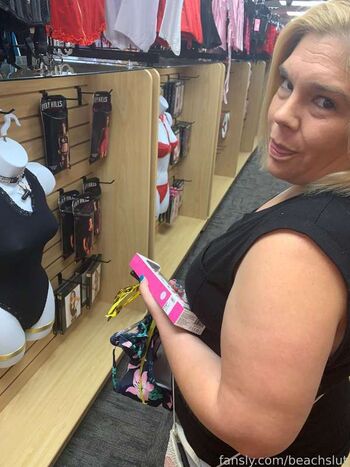 Full leaked The glazed wife private onlyfans photo