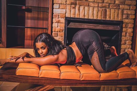 the_royal_zinzi