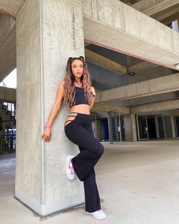 Full leaked The victoria s secret shine sparkle strap bra thong and lingerie thread page private onlyfans photo