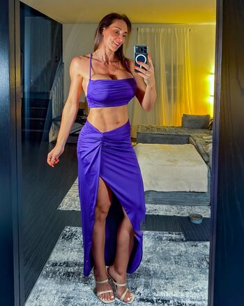 Full leaked Thealessia modelb private onlyfans photo