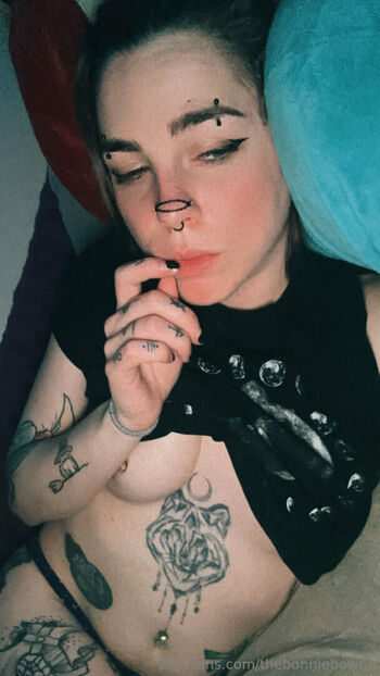 Full leaked Thebonniebowtie private onlyfans photo