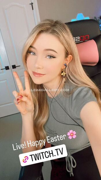 Full leaked Thedizzykitten private onlyfans photo