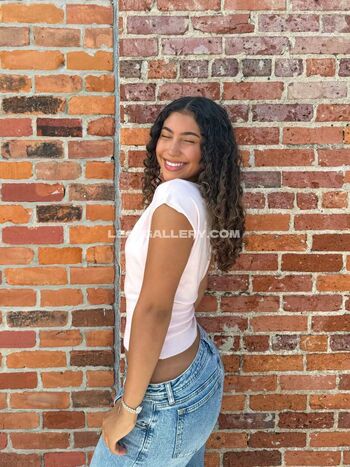Full leaked Theisabellaferreira private onlyfans photo