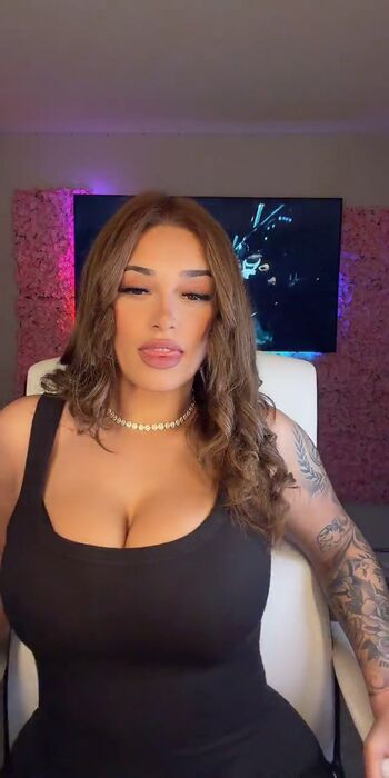 Full leaked Theonlysavyy private onlyfans photo