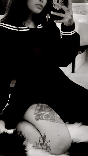 Full leaked Thepaigedanielle private onlyfans photo