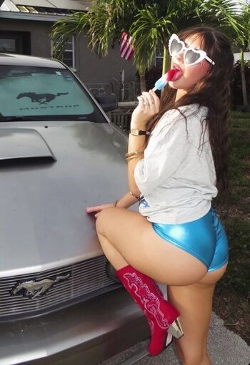 Full leaked Therealjuicyjordan private onlyfans photo