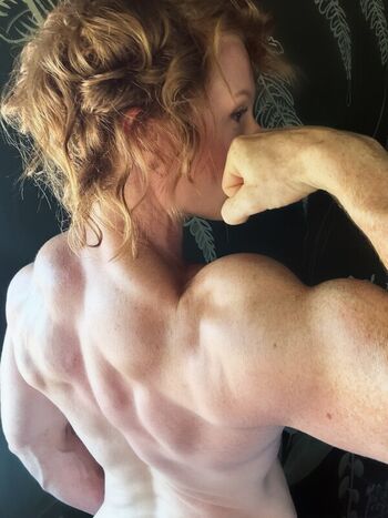Full leaked Theredmissfit private onlyfans photo