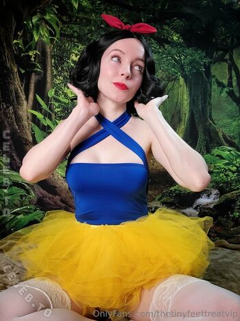 Full leaked Thetinyfeettreat private onlyfans photo