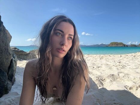 Full leaked Thewarwickreport private onlyfans photo