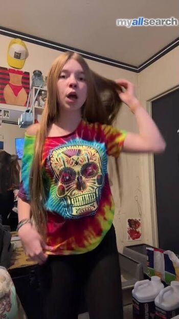 Full leaked They hate lizzie private onlyfans photo