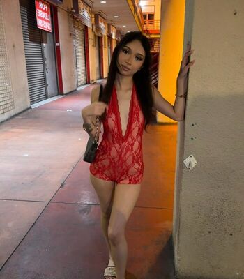 Full leaked Theyenvyyalexis private onlyfans photo