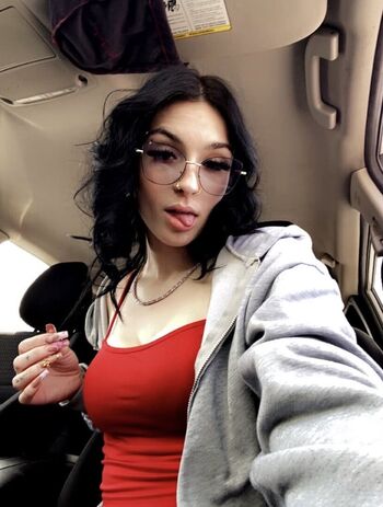 Full leaked Theyluv katie private onlyfans photo